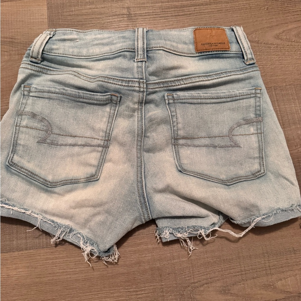 American Eagle Outfitters Light Wash Denim Jean Shorts - Picture 2 of 4